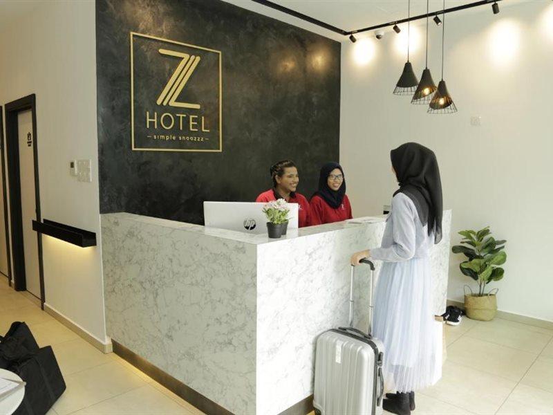 Z Hotel Ara Damansara, Lrt, Mall, Airport Петалинг-Джая Экстерьер фото